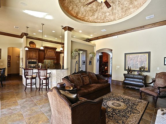 4th image of 273 Eagle Landing Dr