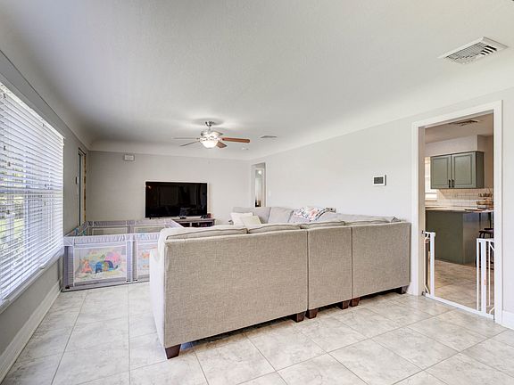5th image of 1003 Trinidad Avenue