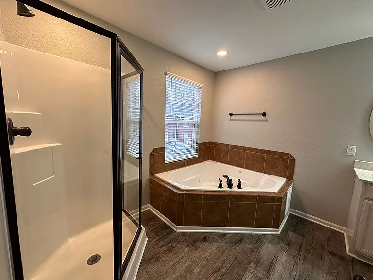 Fox Springs Condos — Photo 52