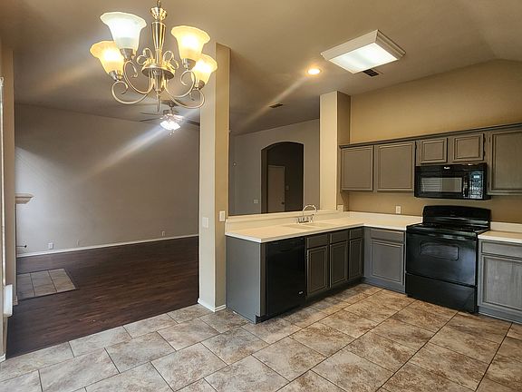 5th image of 5219 Vista Verde Dr