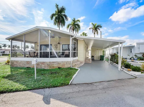 8600 SW 16th Place, Davie, FL 33324