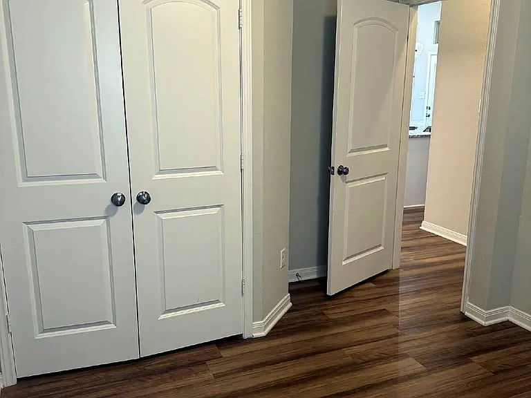 2030 Kathryn Dr — Photo 11