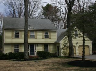 3 Colonial Dr, Brunswick, ME 04011