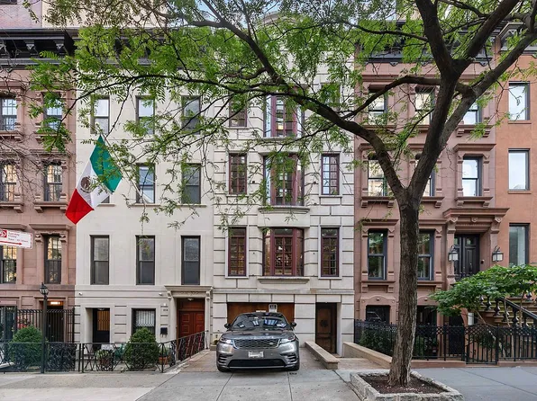 212 E 72nd St, New York, NY 10021