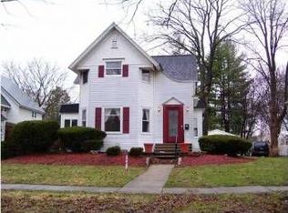 745 5th Ave, Lake Odessa, MI