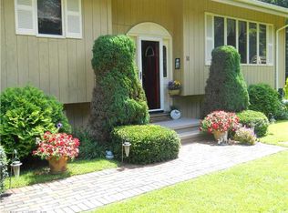 14 Rudy Cir, Griswold, CT 06351