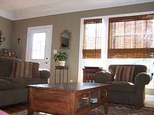 2nd image of 1016 E Clifton St