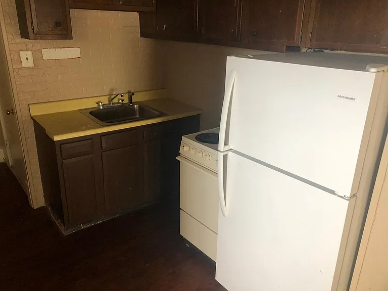 2883 W Liberty Ave #A — Photo 3