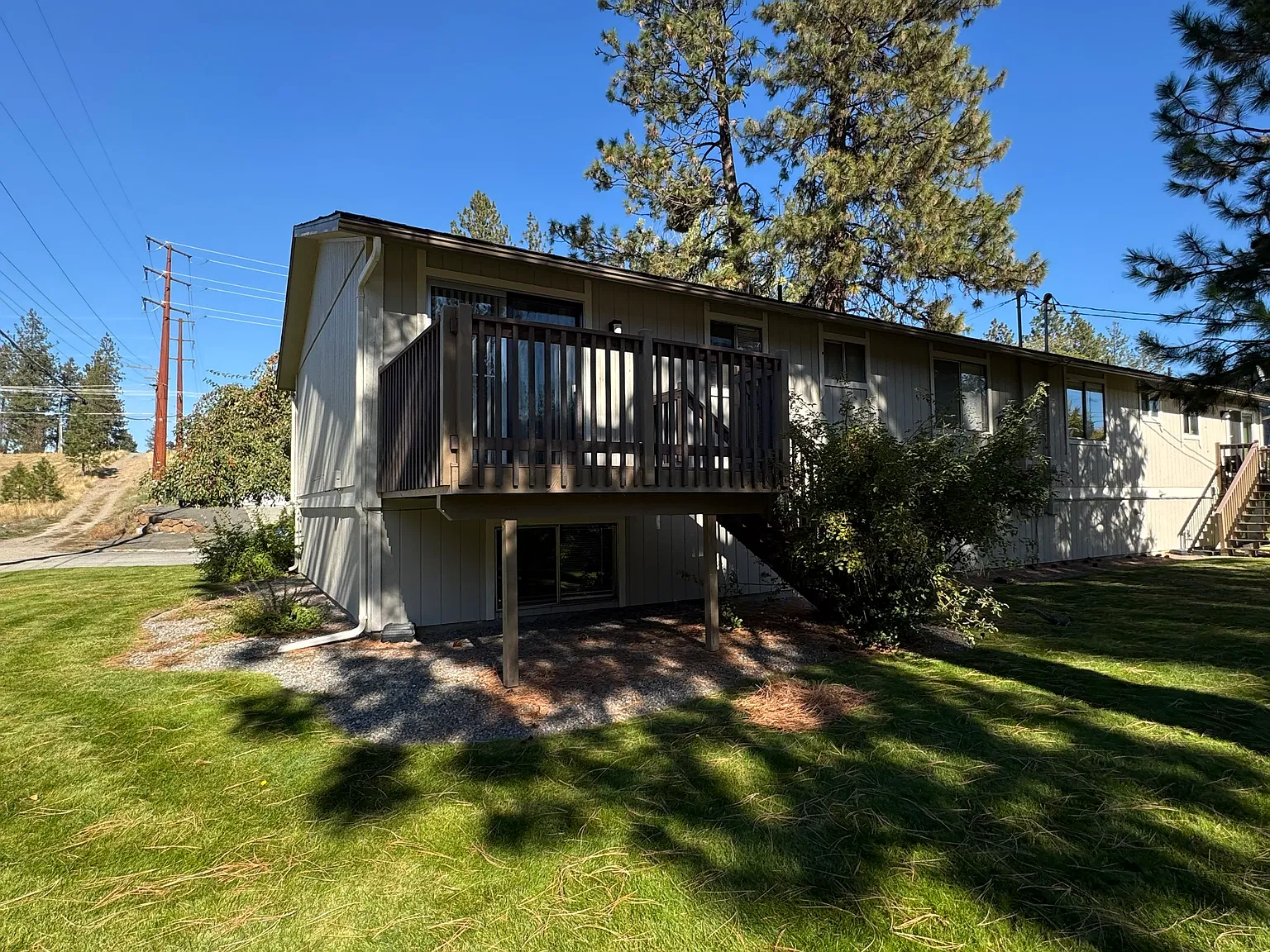 3 bed, 1.5 bath, $1,650 — Photo 3