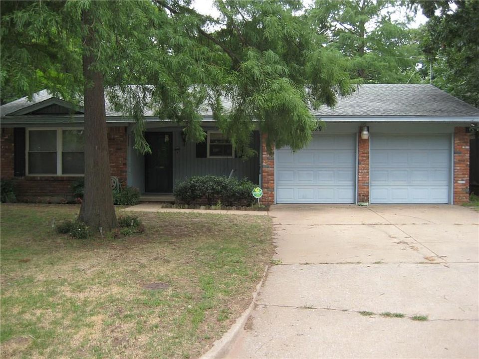 1st image of 629 N Woodland Way