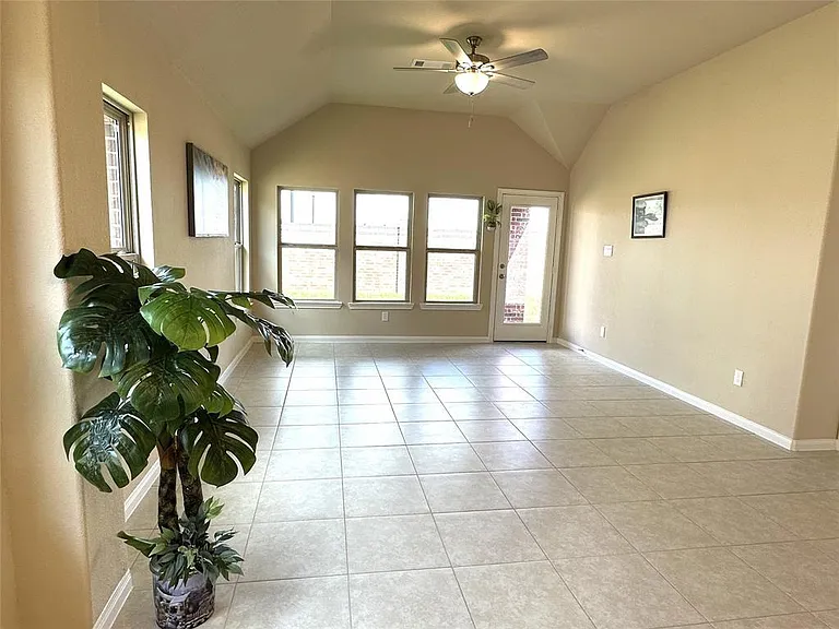 788 Lake Lacosta Dr — Photo 5