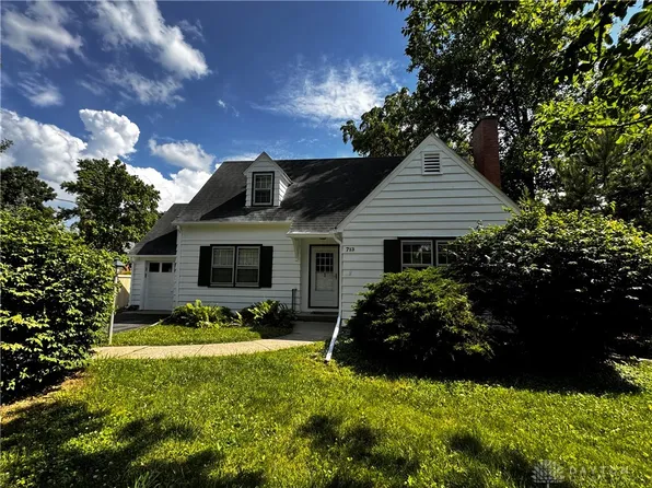 713 E Chestnut St, Oxford, OH 45056