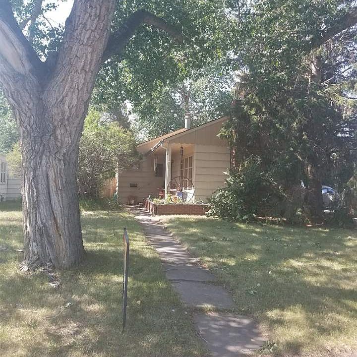 1st image of 1416 E Sheridan St