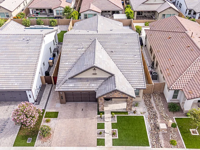 6917 W Jasmine Trl — Photo 3
