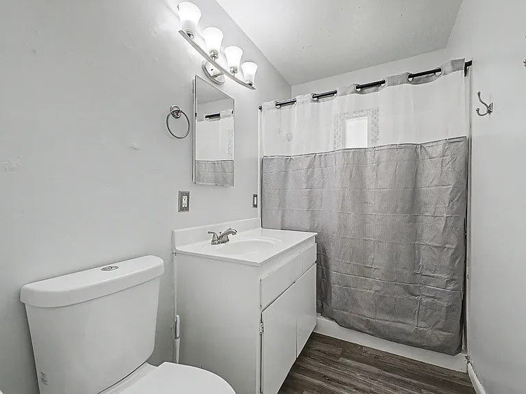 1638 E Williams St — Photo 6