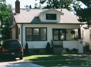 212 E Saratoga Ave, Ferndale, MI 48220