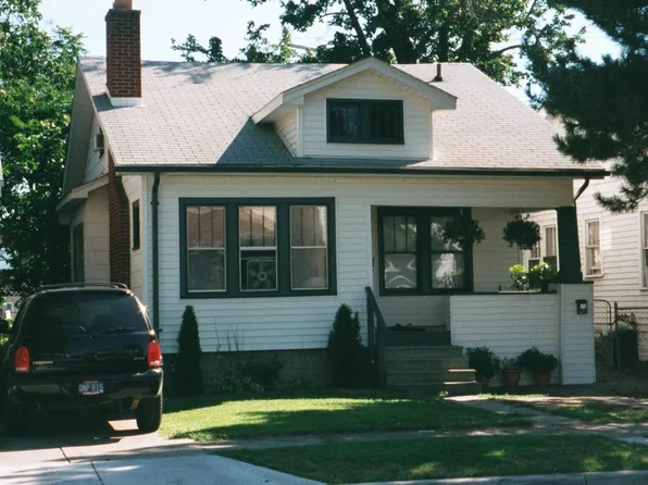 212 E Saratoga St, Ferndale, MI 48220
