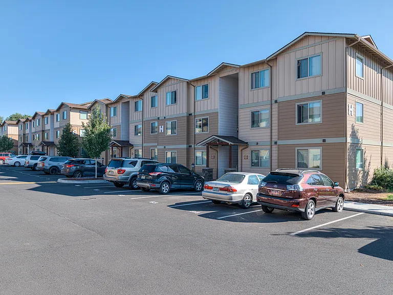 Wild Horse Mesa Apartments — Photo 15