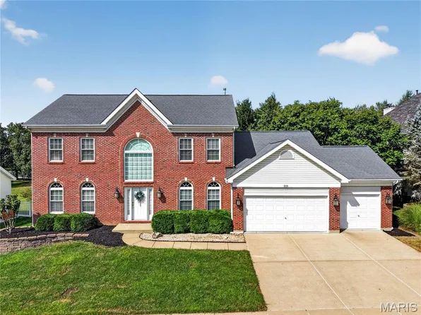 511 Westonridge Ct, Ballwin, MO 63021
