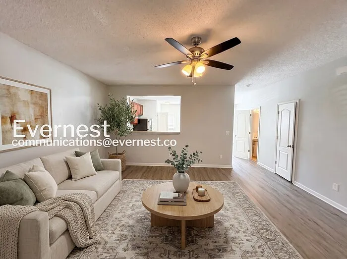 8640 Thomas Ln — Photo 4