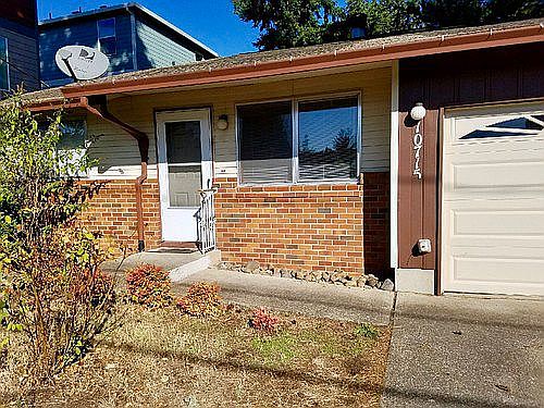 For lease 2br/1ba