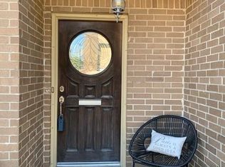 5233 Woodlawn Pl, Bellaire, TX 77401