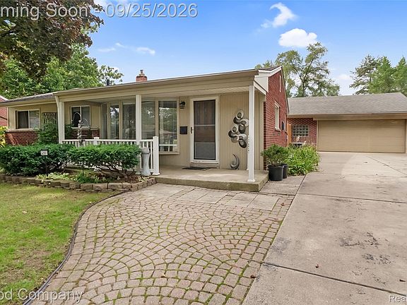 2nd image of 32551 Halmich Dr
