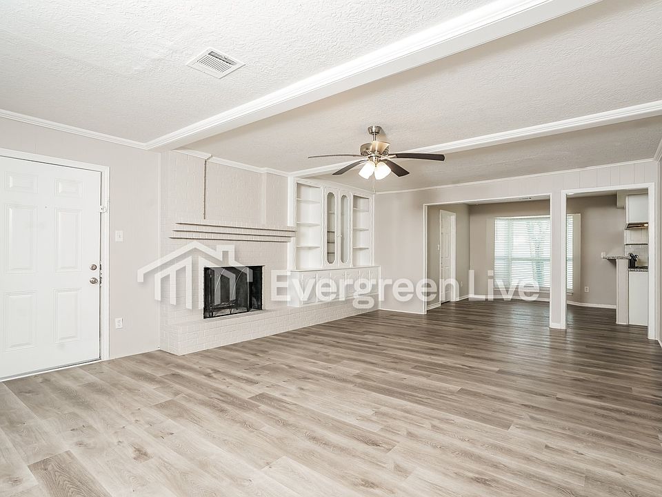 1st image of 3201 Randall Dr
