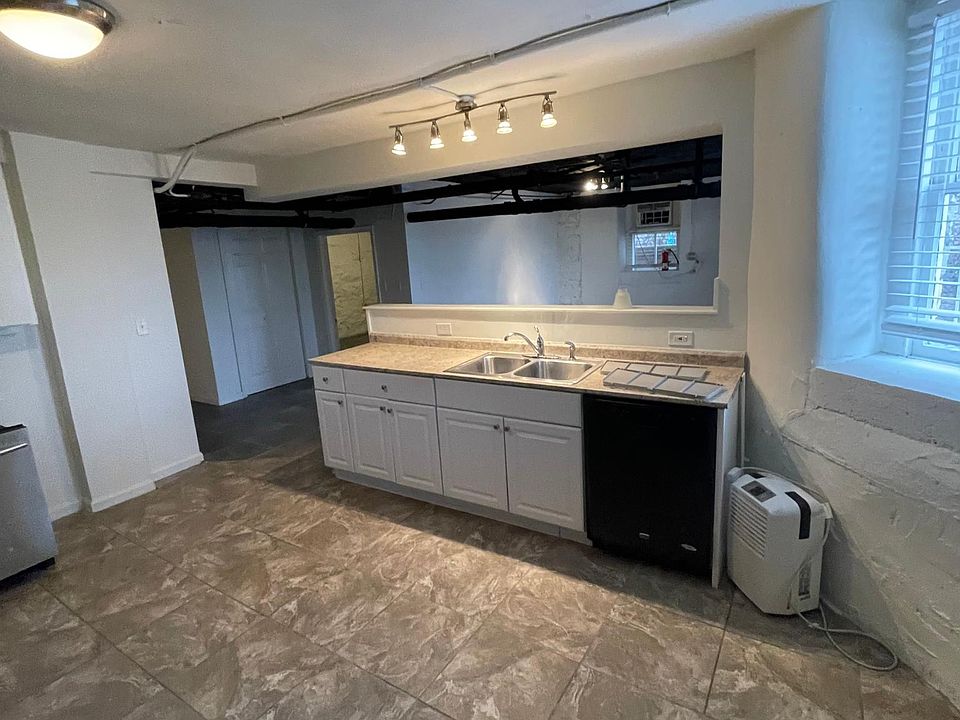 1st image of 1606 18th Ave S APT 1