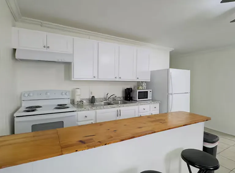 613 Calhoun Dr #A-B — Photo 4