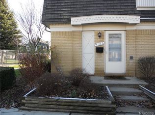 41162 N Woodbury Green Dr #17, Van Buren Township, MI 48111