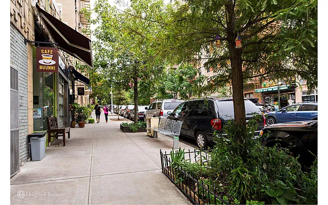 Sold by Douglas Elliman | media 26