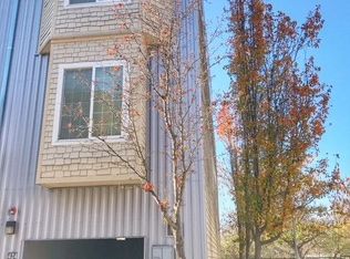 424 Harriet Ln, West Sacramento, CA