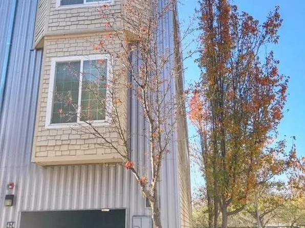 424 Harriet Ln, West Sacramento, CA 95605