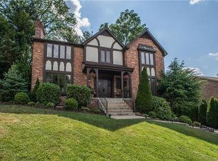 436 Oaklawn Dr, Pittsburgh, PA 15241