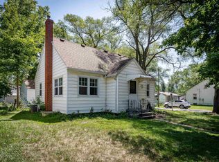 1200 Ackermant St, Waterloo, IA 50703