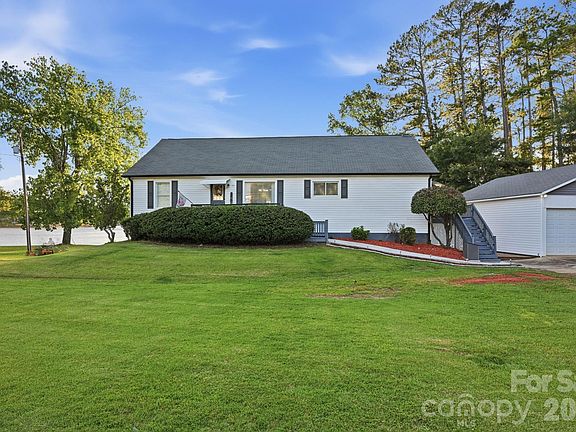 4th image of 4420 Tucker Rd