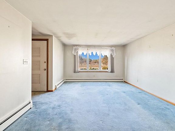 3rd image of 681 Newman Ave