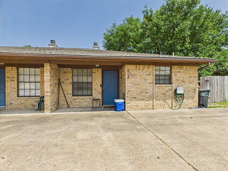 2nd image of 812 San Benito Dr