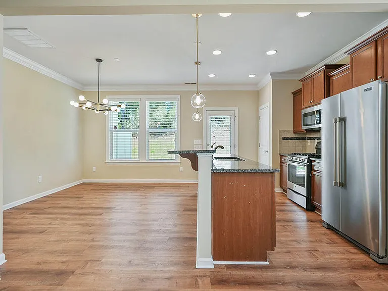 2120 Junewood Ln — Photo 9