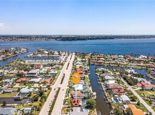 5622 Driftwood Pkwy, Cape Coral, FL 33904