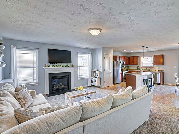 5th image of 708 Jefferson Park Dr