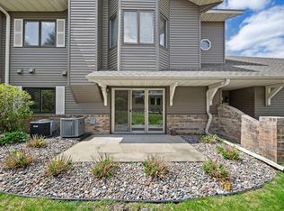 12605 Sherwood Pl, Minnetonka, MN 55305