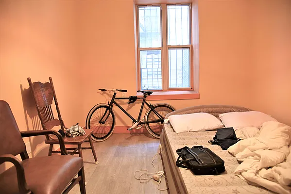 Rented by Lang Realty LLC | media 25