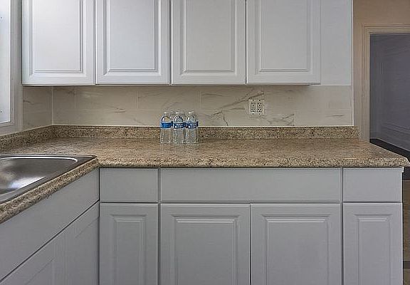 3rd image of 3734 27th St Floor 2