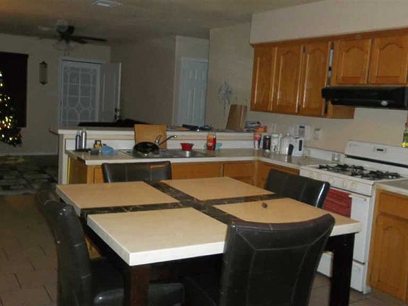 2nd image of 1968 E Udall Ln