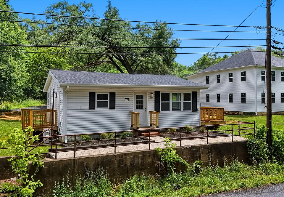 170 Kearneysville Pike