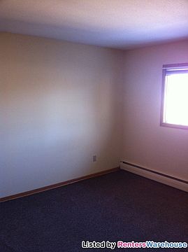 2nd image of 4643 University Ave NE APT 5