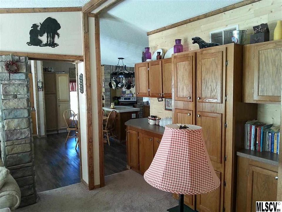 2nd image of 2832 Playmore Beach Rd