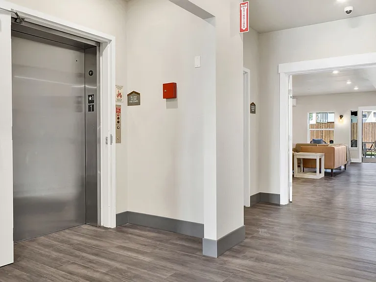 Park View Apartments — Photo 10